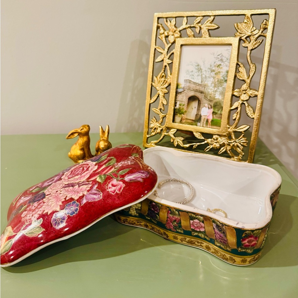 Vintage Frederick Cooper Porcelain box - Picture 2 of 2